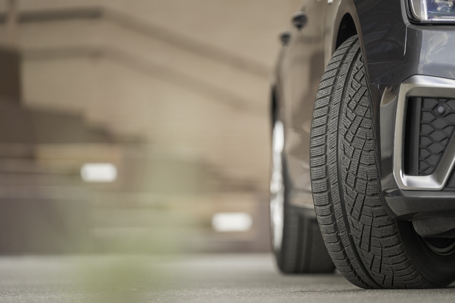 Find Safe and Innovative Tires / Cars, Vans, SUVs, Pick Up Trucks